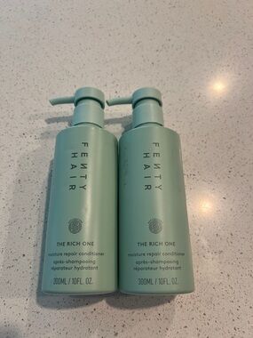 0.3 NWT 2 Fenty Hair The Rich One Moisture Repair Conditioner standard size